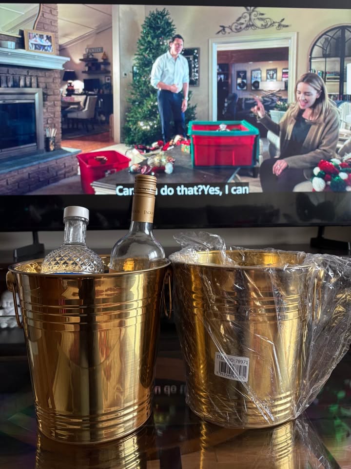 Metal Ice Bucket – Gold Finish